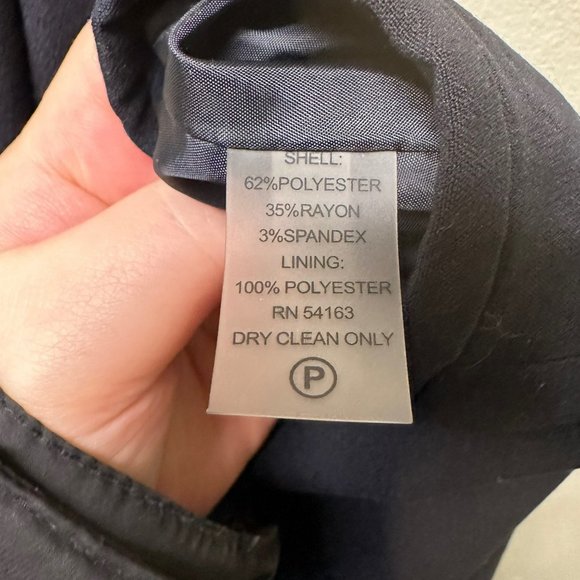 Calvin Klein Knee Length Black Skirt, Size 10, Pre-owned - Picture 4 of 4